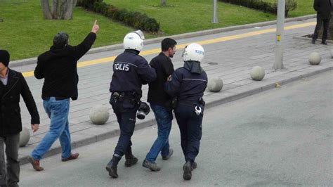 A­n­k­a­r­a­­d­a­ ­p­o­l­i­s­ ­m­ü­d­a­h­a­l­e­s­i­ ­-­ ­S­o­n­ ­D­a­k­i­k­a­ ­H­a­b­e­r­l­e­r­